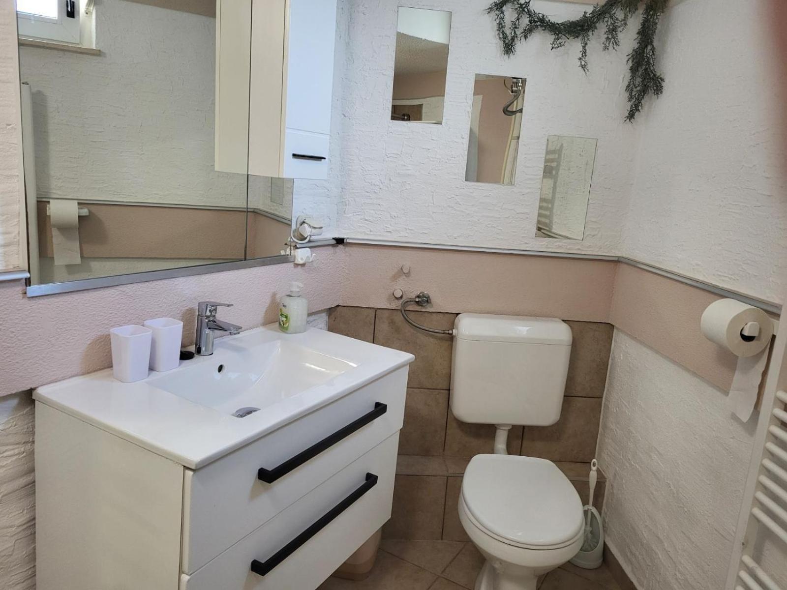 Holiday House With A Parking Space Novi Vinodolski - 17533 Bilik gambar